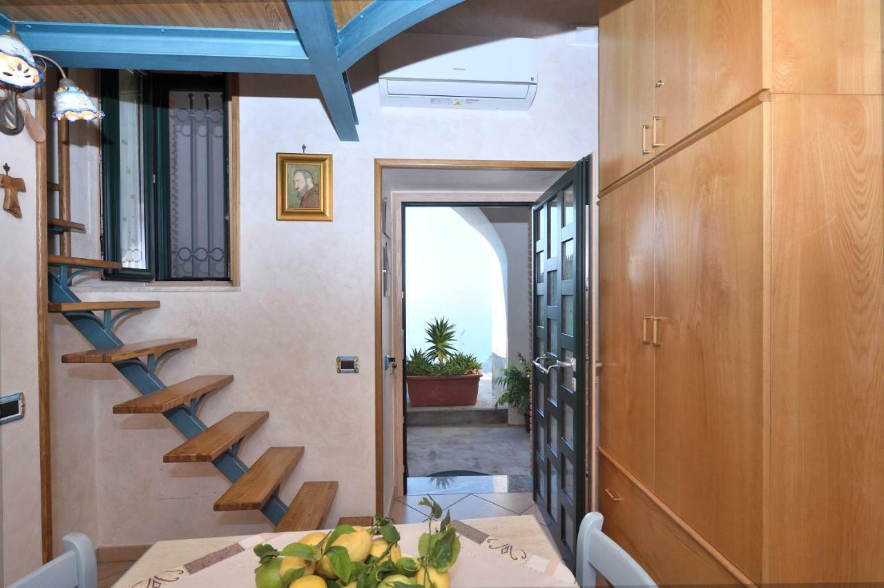 Pontone On The Sea Apartment Scala Exterior photo