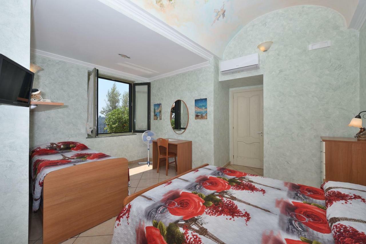 Pontone On The Sea Apartment Scala Exterior photo